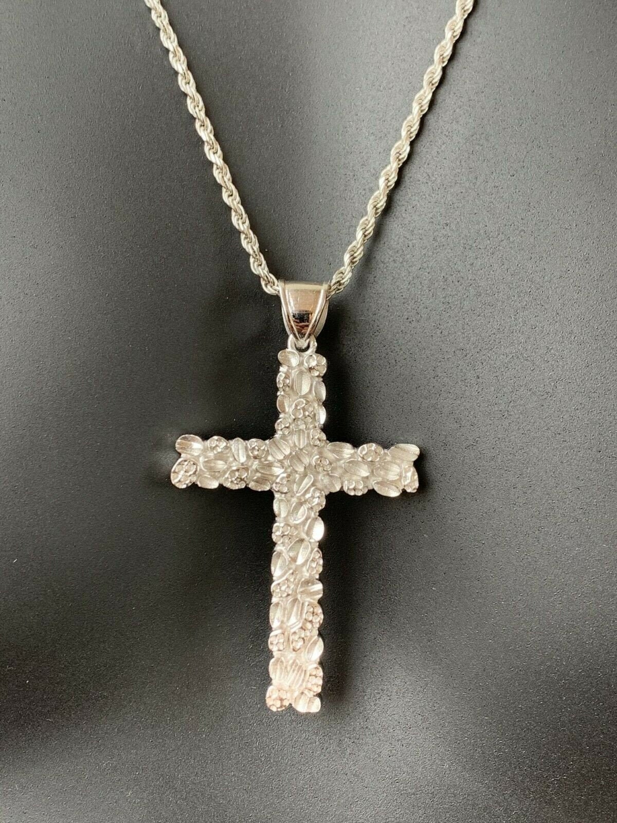 Herren Echt Massiv 925 Sterling Silber Nugget Kreuz Jesus Kruzifix Anhänger 1, 5 "x 2, 5", P43 Herren Echt Massiv 925 Sterling Silber Nugget Kreuz Jesus Kruzifix Anhänger 1, 5 "x 2, 5", P43 von ZoeysJewelryBoxLLC
