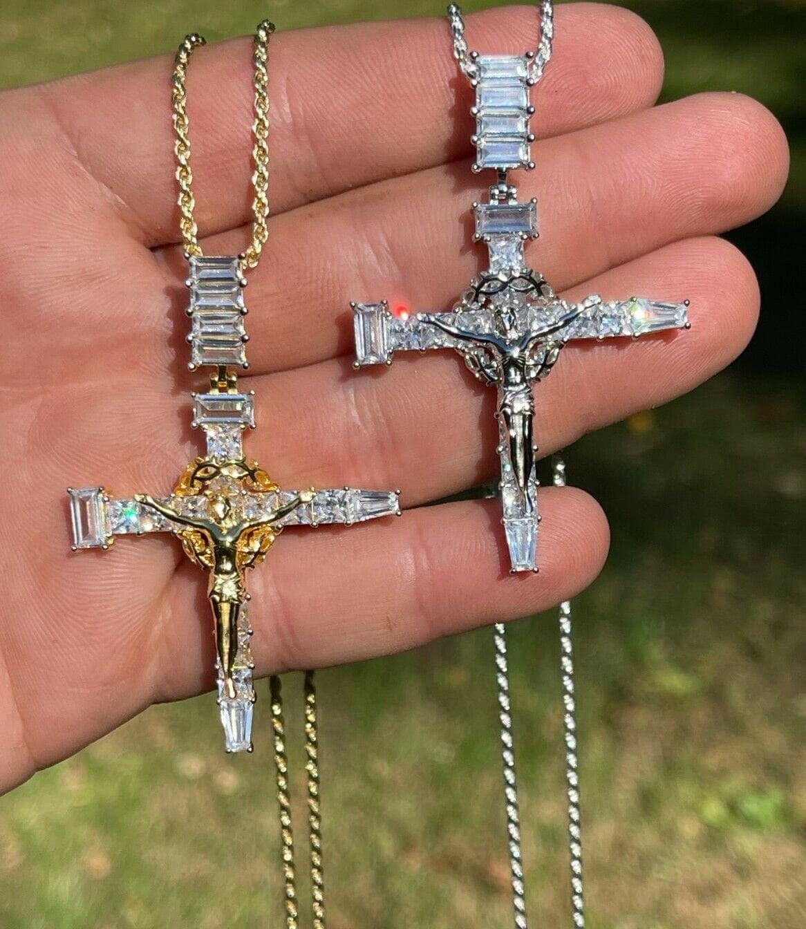 Iced Out Baguette Nagel Kreuz 925 Sterling Silber Herren Damen Kruzifix Jesus Anhänger in 14K Gelbgold/Rhodium Finish Seil Kette ... P331B C von ZoeysJewelryBoxLLC