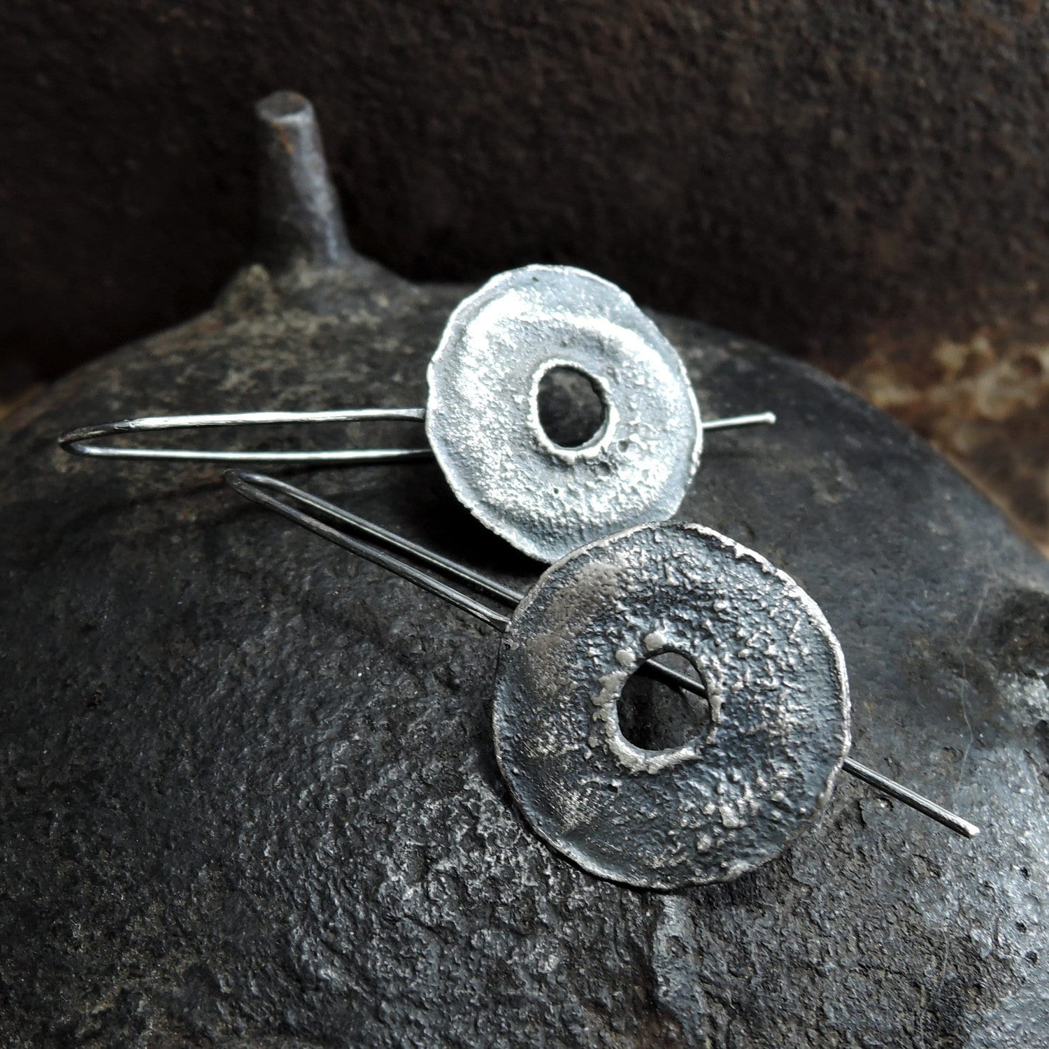 Oxidierte Sterling Silber Ohrringe Strukturierter Moderner Schmuck Oxidierte Sterling Silber Ohrringe Strukturierter Moderner Schmuck von ZofiaGladysz