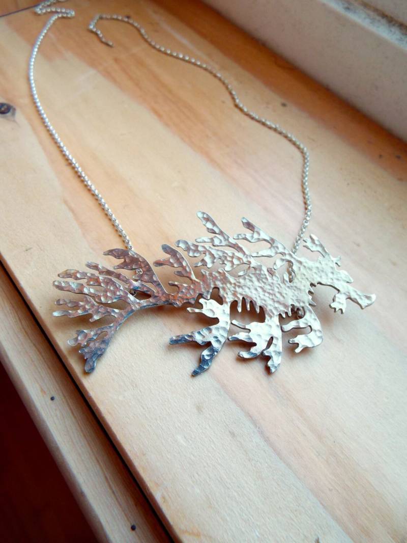 Blattige Meer Drachen Sterling Silber Halskette von ZooInfinityAndBeyond