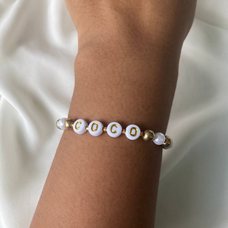 Personalisierte Perlen & Gold Armband - Elegantes Personalisiertes Schmuck Geschenk Fügen Sie Ihren Namen Hinzu Perfekt Für Geburtstage, Jubiläen von Zooheela