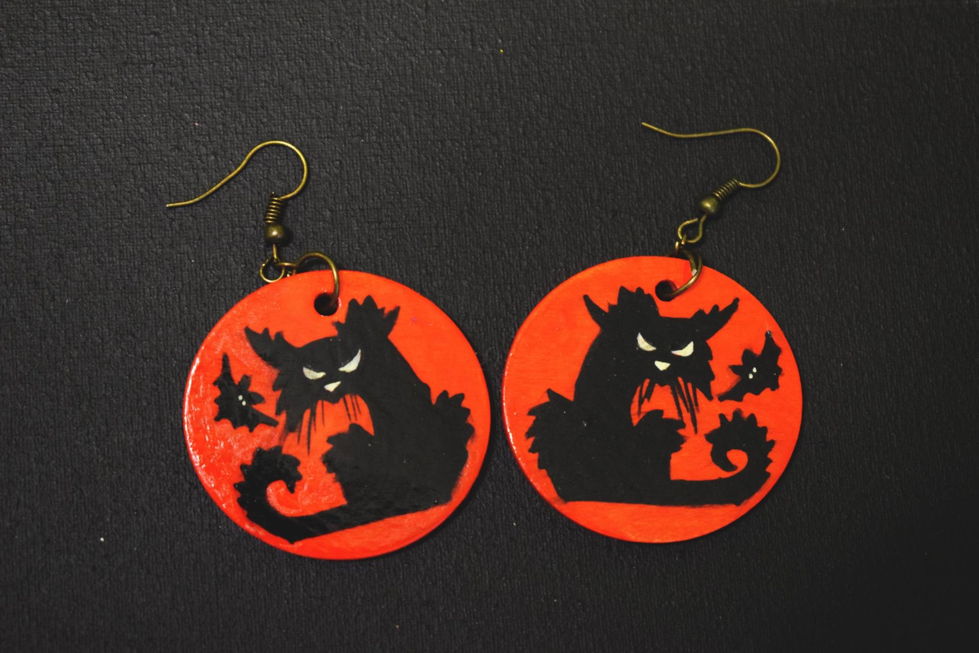 Halloween Ohrringe Kostüm Schmuck Schwarze Katze Schwarze Holzohrringe Für Handbemalte Holz Halloween Ohrringe Kostüm Schmuck Schwarze Katze Schwarze Holzohrringe Für Handbemalte Holz von ZoraArt
