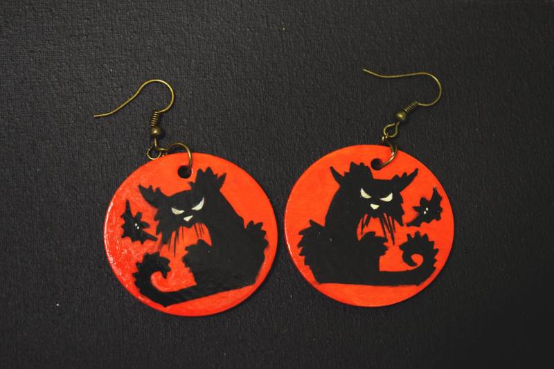 Halloween Ohrringe Kostüm Schmuck Schwarze Katze Schwarze Holzohrringe Für Handbemalte Holz Halloween Ohrringe Kostüm Schmuck Schwarze Katze Schwarze Holzohrringe Für Handbemalte Holz von ZoraArt