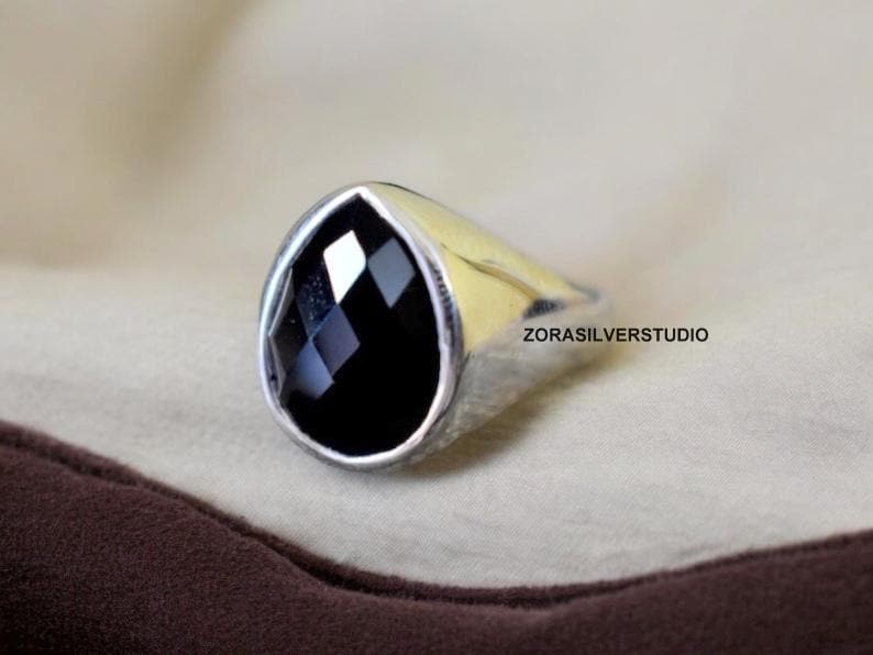 Rosenschliff Schwarzer Onyx Siegelring, 925 Sterling Silber Unisex Ring von ZoraSilverStudio