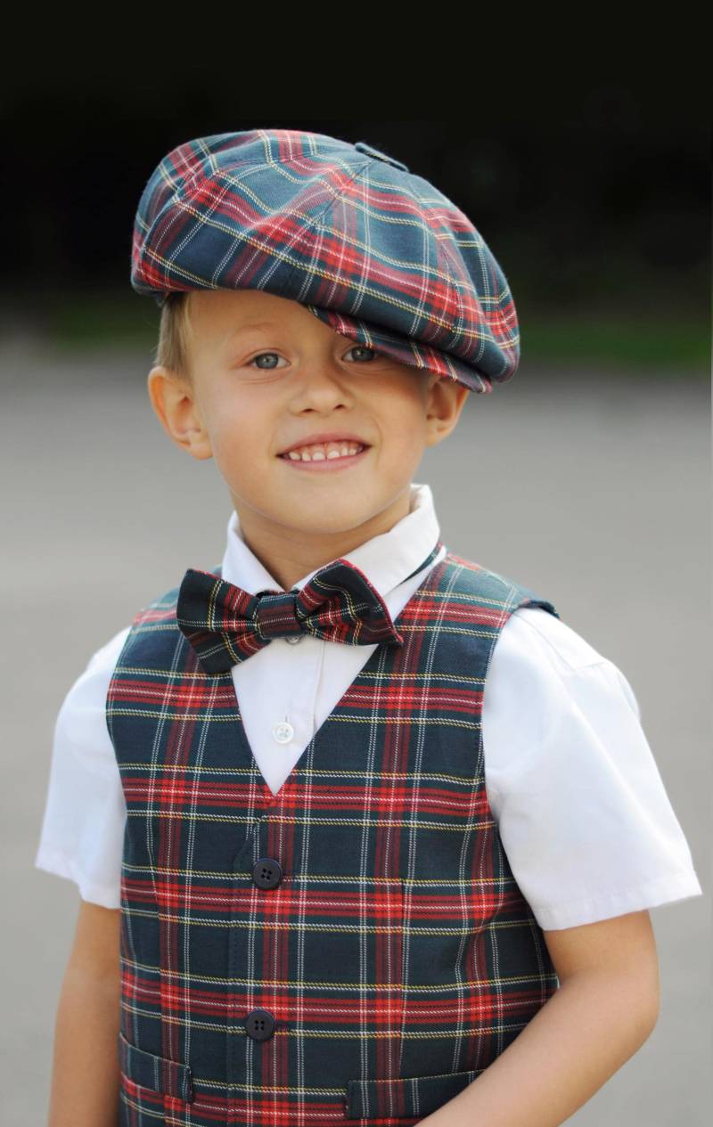 Jungen Blau Tartan Outfit Kleinkind Karierte Weste Hut Und Fliege Ringträger Marine Rot Baby-Jungen Hochzeits-Outfit Pagenjunge von ZoranApparel