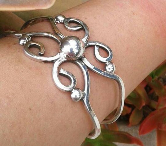 Vintage Blume 925 Sterling Silber Manschette Vintage Blume 925 Sterling Silber Manschette von ZoulalJewelry