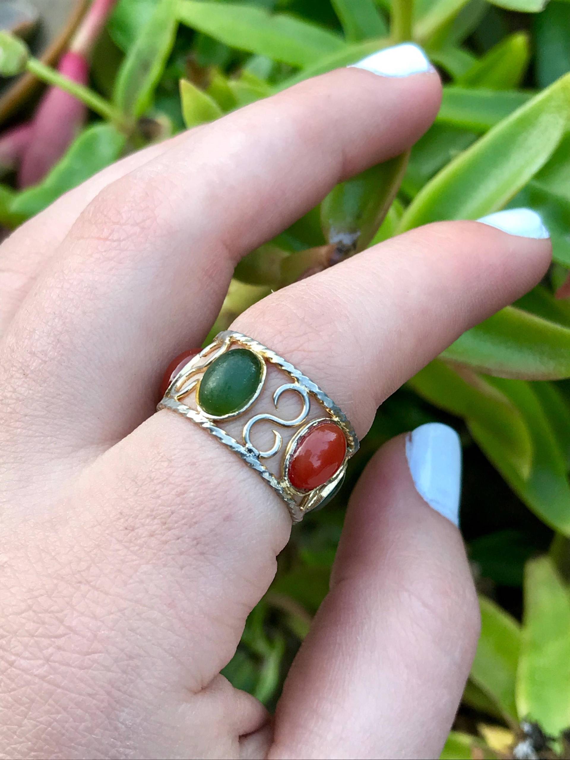 Vintage Grün Und Orange Chalcedon Ring von ZoulalJewelry