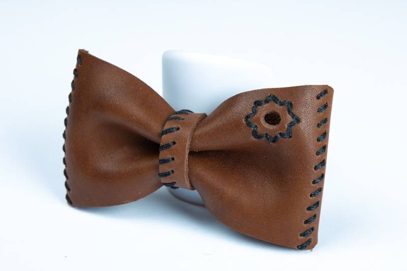 Knoten Schmetterling Leder/Bow Tie Leather Knoten Schmetterling Leder/Bow Tie Leather von ZouzPap