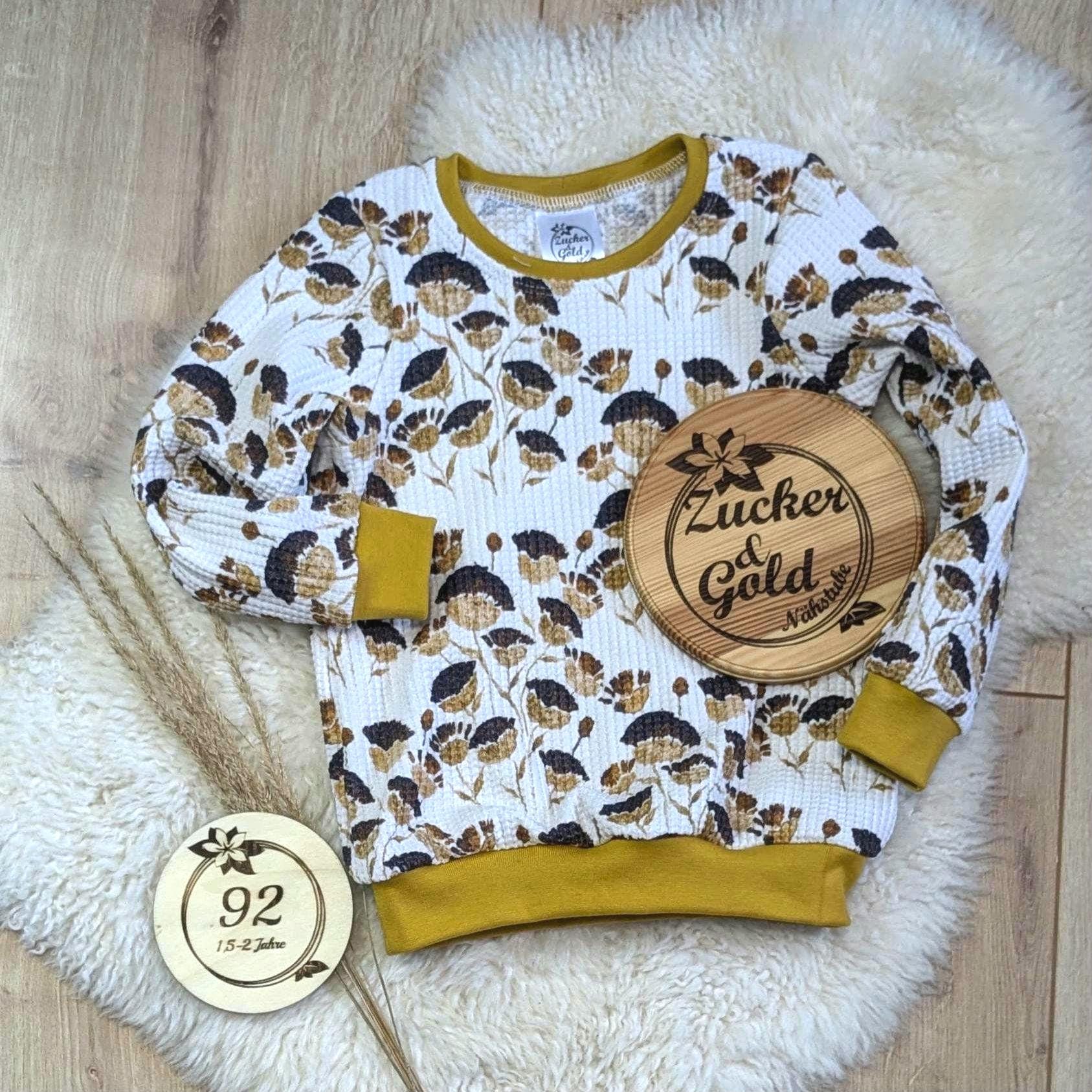 Leichter Pullover Aus Waffel-Jersey in Senfgelb Und Braun von ZuckerUndGold