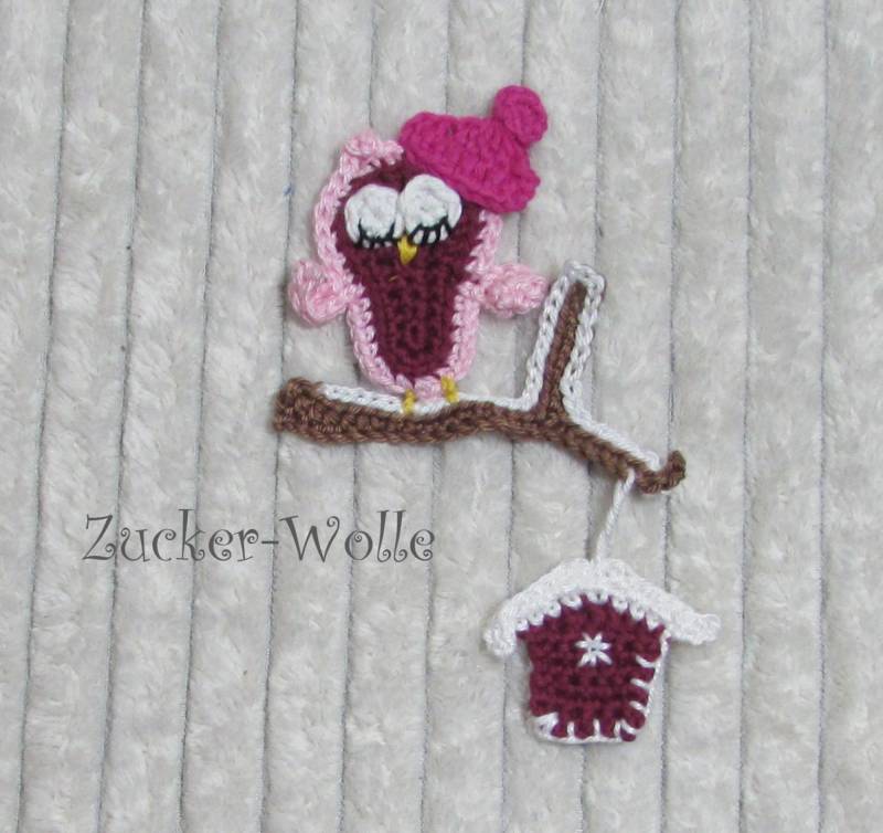 Häkelapplikation Eule Mit Vogelhaus Farbwahl von ZuckerWolle