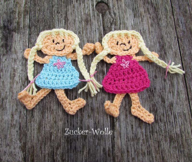 Häkelapplikation Mädchen Niedlicher Aufnäher Hannah Mit Den Blonden Zöpfen Häkelapplikation Mädchen Niedlicher Aufnäher Hannah Mit Den Blonden Zöpfen von ZuckerWolle