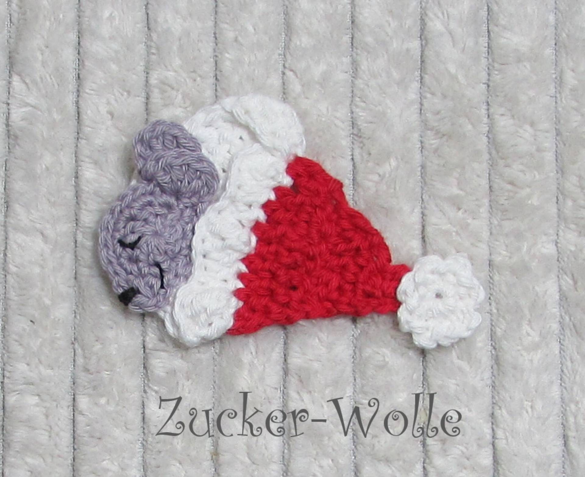 Maus Kleines Mäuschen in Mütze Häkelapplikation Weihnachtsmann von ZuckerWolle