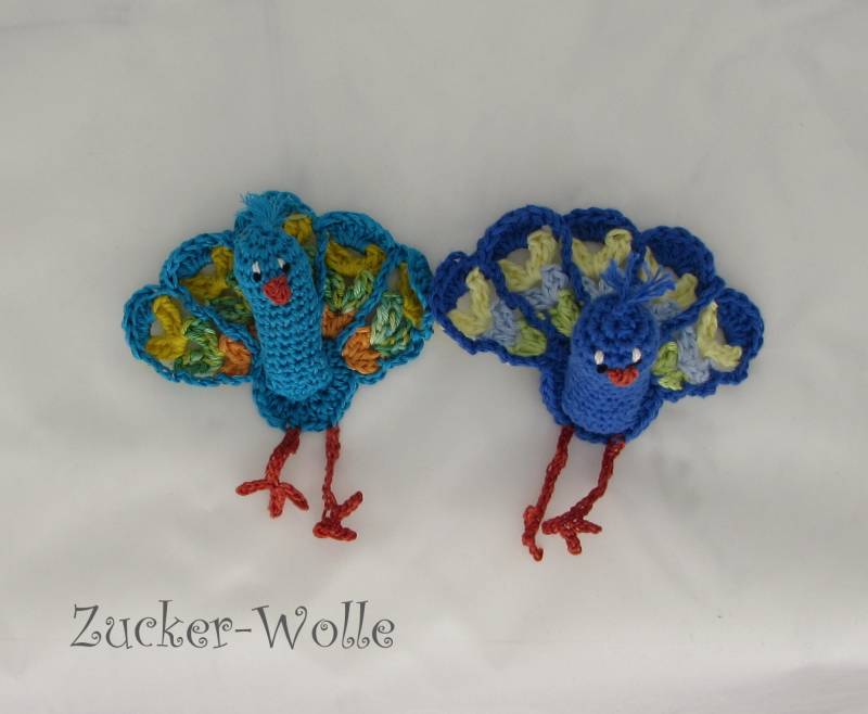 Pfau Vogel Häkelapplikation von ZuckerWolle