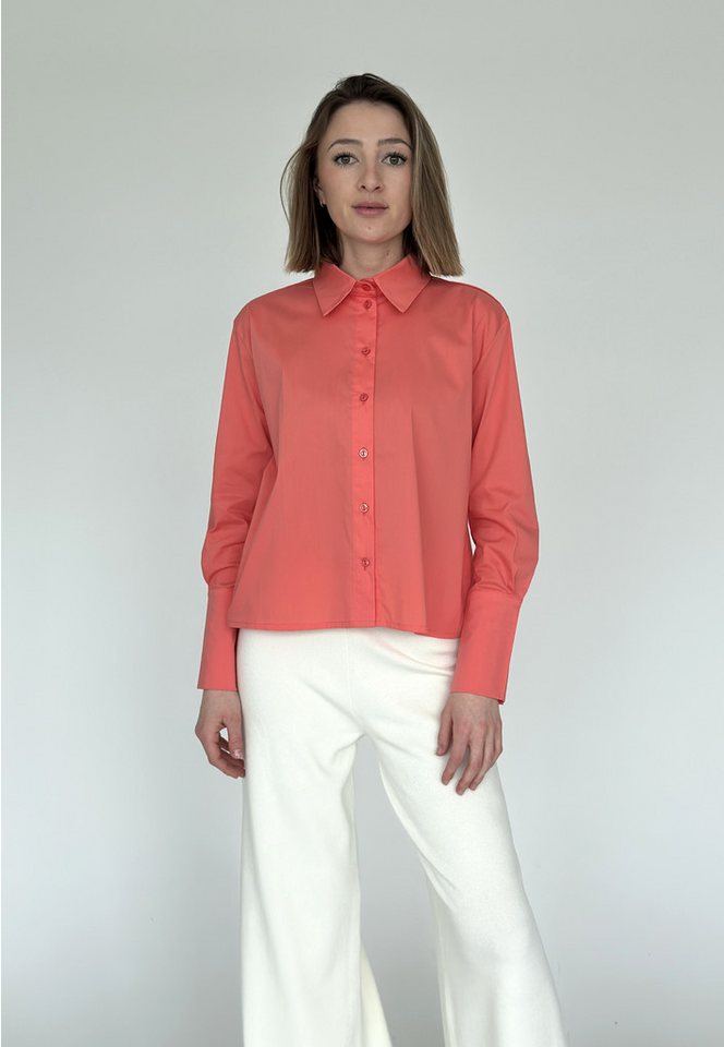 Zuckerwatte Hemdbluse modisch kurz, aus feiner Baumwollmischung mit Elasthan von Zuckerwatte