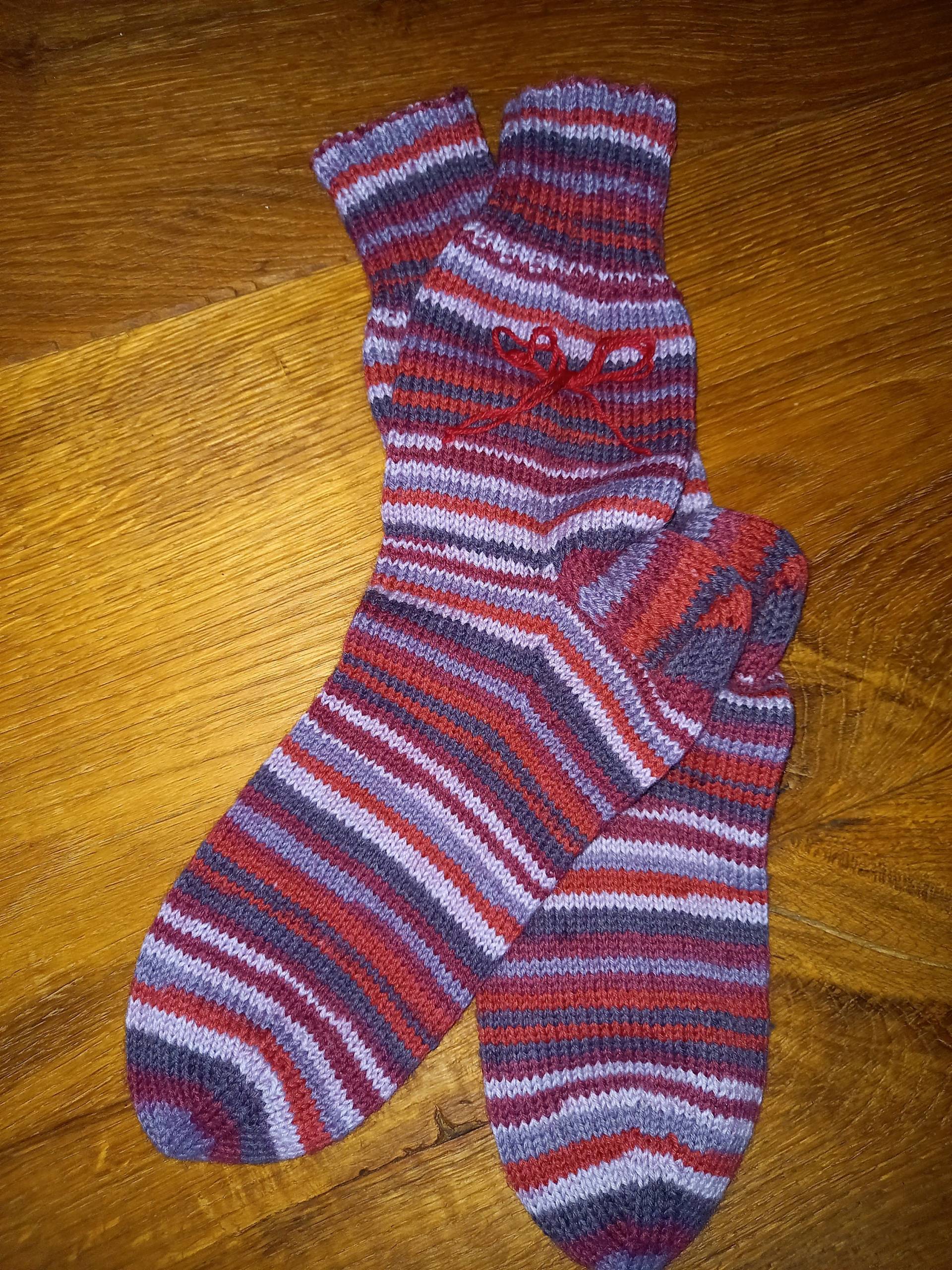 Gestrickte Socken - Gr. 39/40 Gestrickte Socken - Gr. 39/40 von Zugenaeht