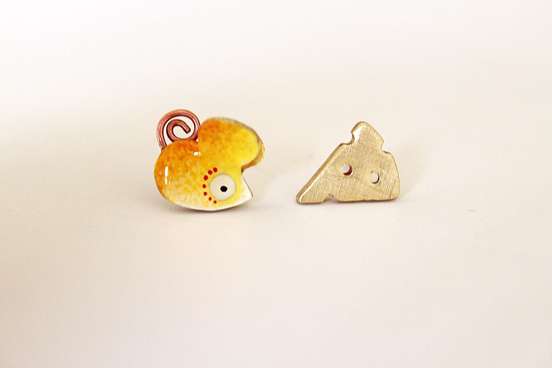 Maus&käse - Ohrstecker-Ohrstecker Sterling Silber 925 Vergoldet-Handbemalt Mit Acrylfarben-Gelb-Tier Schmuck-Maus Ohrringe-Mini-Lustig Maus&käse - Ohrstecker-Ohrstecker Sterling Silber 925 Vergoldet-Handbemalt Mit Acrylfarben-Gelb-Tier Schmuck-Maus Ohrringe-Mini-Lustig von ZuluAndLulu