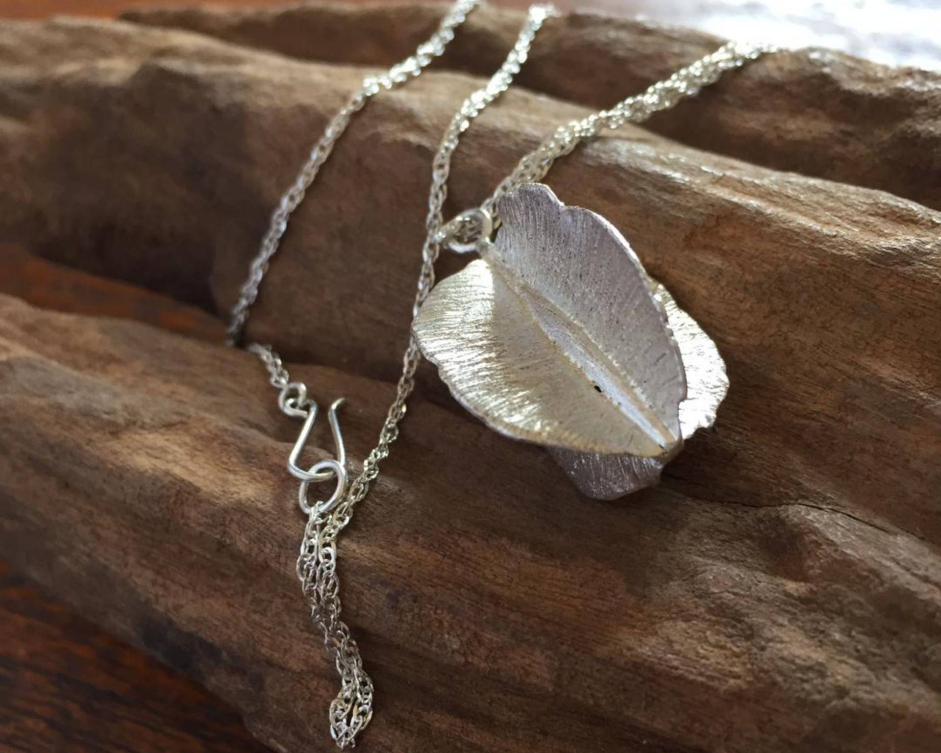 sterling Silber Combretum Pod Halskette sterling Silber Combretum Pod Halskette von ZuriCollection