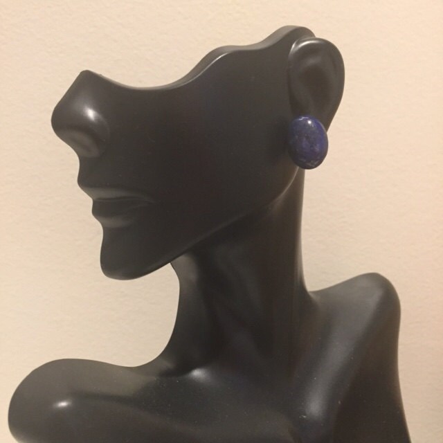 Blaue Lapis Lazuli Oval Ohrstecker, Blaue Ohrringe, Ovale Semi-Edel-stein Ohrringe von ZuriDesignsBoutique