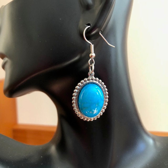 Naturstein Oval Cabochon Ohrringe, Ohrringe von ZuriDesignsBoutique