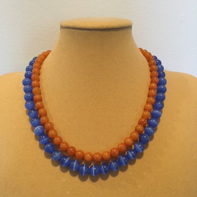 Orange Quarzit Und Blau Katze Auge Doppel Strang Halskette, Blaue Doppel-Strang Halskette von ZuriDesignsBoutique