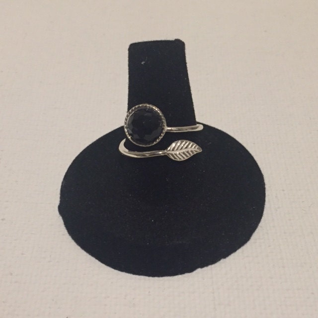 sterling Silber Blatt Motiv Ring, Silberring, Blatt-Motiv-Ring, Edelstein-Ring, Jade Onyxring, Quarz-Ring, Midi-Ring von ZuriDesignsBoutique