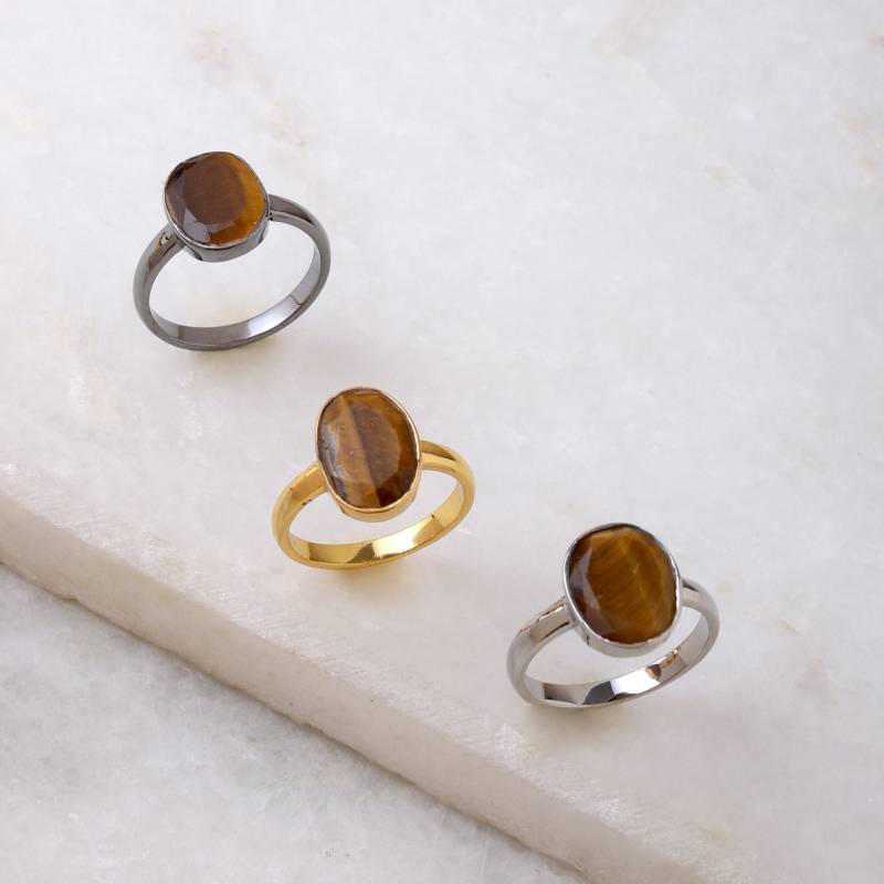 Massiver Tigerauge Ring Aus Silber 925. Statement Geburtsstein Unisex Ring. Goldfarben. Breiter Herren - Und Damenring Mit Geburtsstein von ZuroohSilver