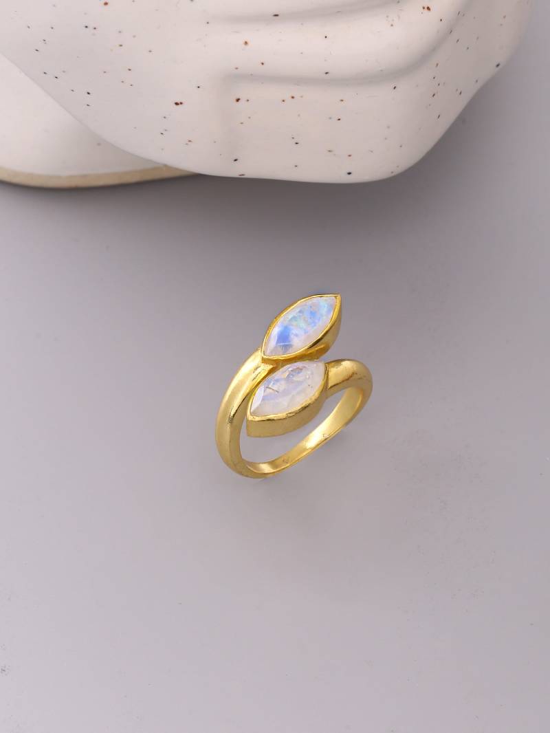 Mondstein Ring Gold. Designer Für Damen in Silber 925. Vergoldeter Silberring Damen. Lässiger Design Massiv Silber von ZuroohSilver