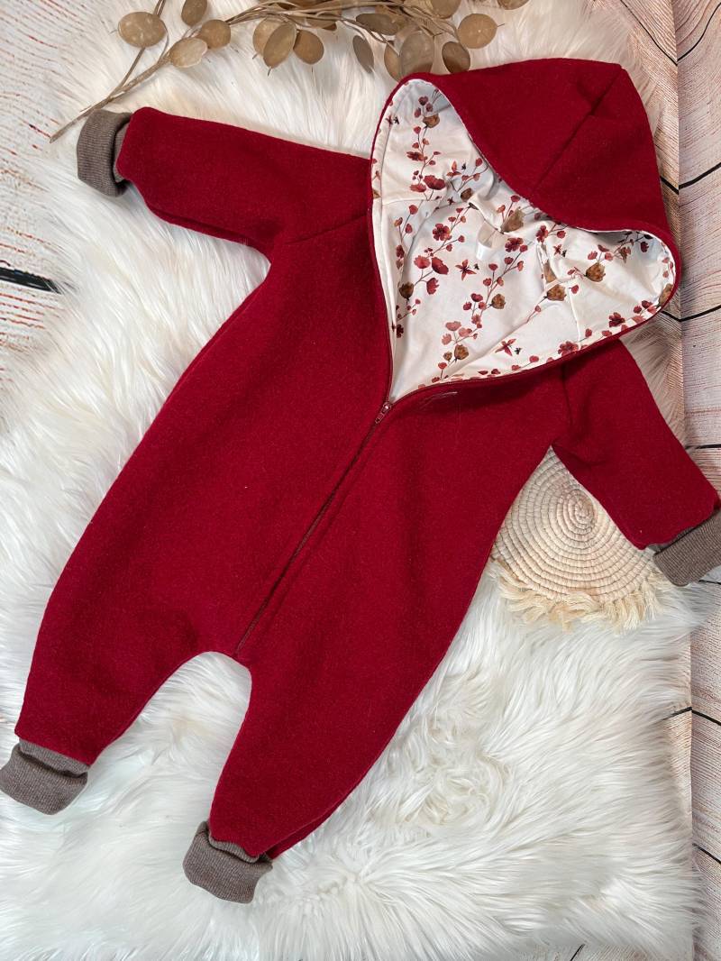 Walkoverall Walkanzug Overall Anzug Herbst Winter Baby Kleinkind Rot Blumen Gr. 80 von ZwergalStube
