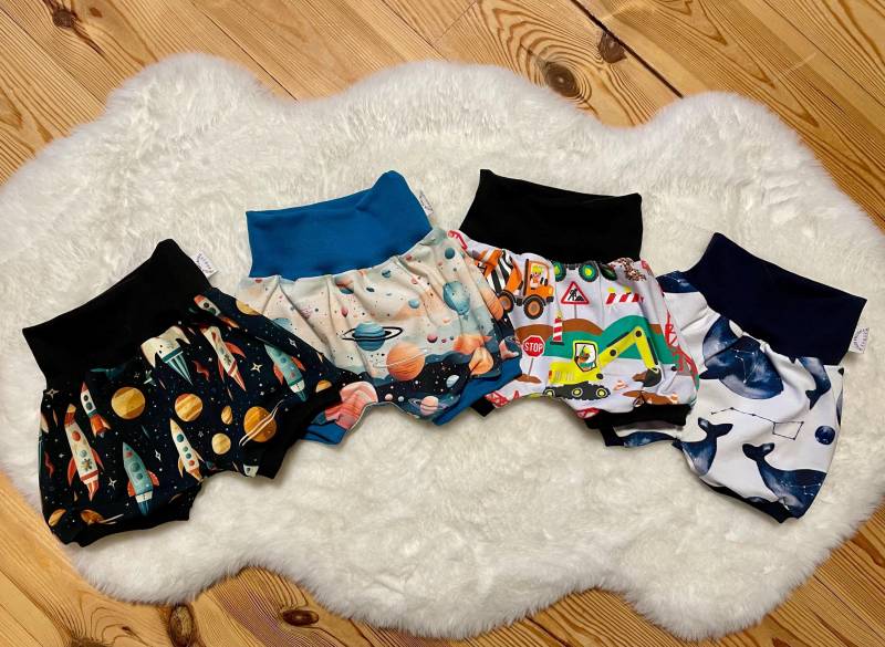Kurze Pumphose 44-122 Sommer Frühling | Viele Motive Baby Kinder Frühchen Kurze Hose Mädchen Junge Mitwachshose Krabbelhose Haremshose von ZwergenNaehstuebchen