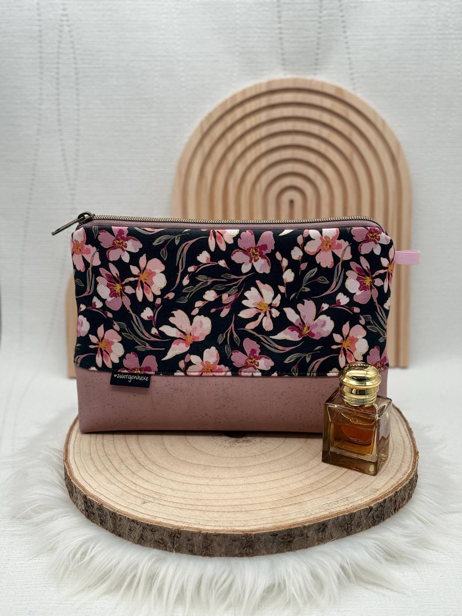 Kulturtasche Canvas/Kork Mit Innenfach Kulturtasche Canvas/Kork Mit Innenfach von Zwergenhexe