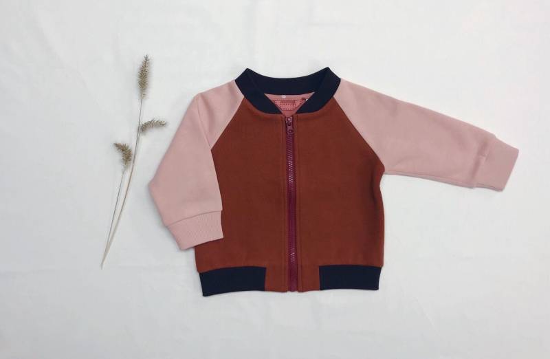 Sweatjacke Für Kinder Aus Biobaumwolle Im Colorblock Style von Zwergenkleid