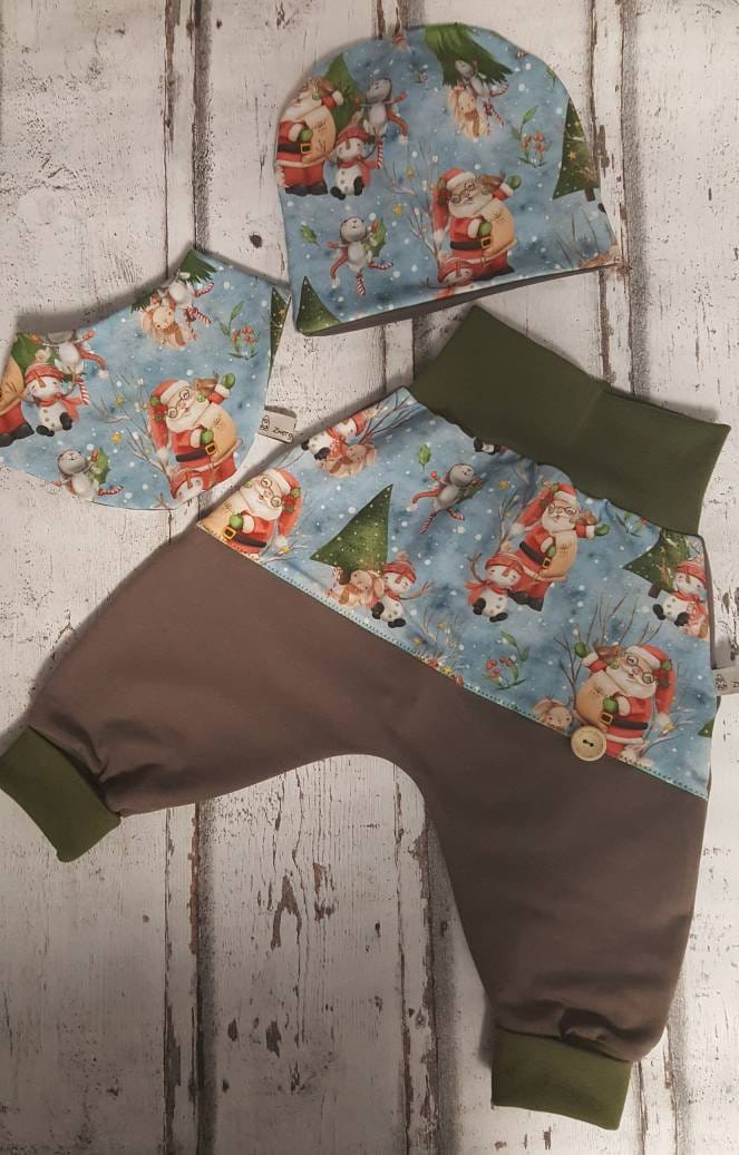 Baby Set Zu Weihnachten Mit Pumphose, Babyhose Mütze Und Tuch Weihnachtsmotiv von Zwergennaehstube