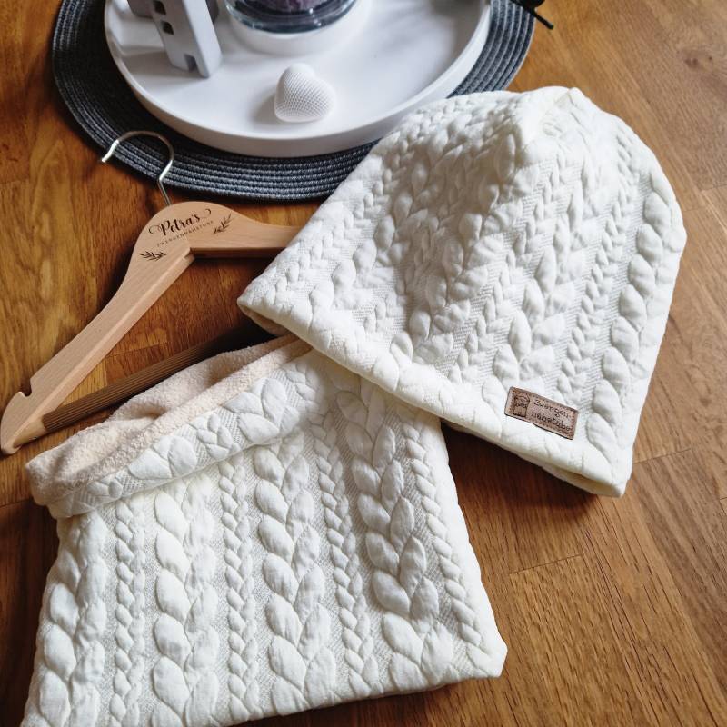 Beanie - Mütze Und Loop Aus Jaquard Jersey in Naturweiß Weiteren Farben von Zwergennaehstube