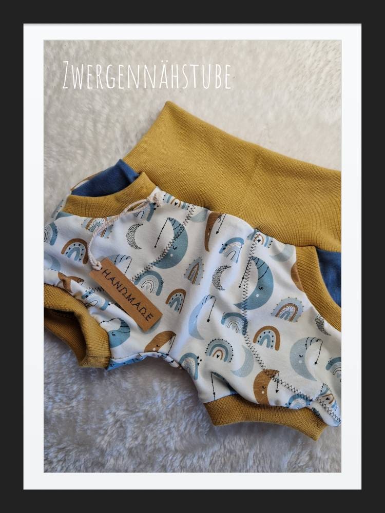 Kurze Pumphose Blau Senfgelb Weiß Mit Taschen Regenbogen Mond von Zwergennaehstube