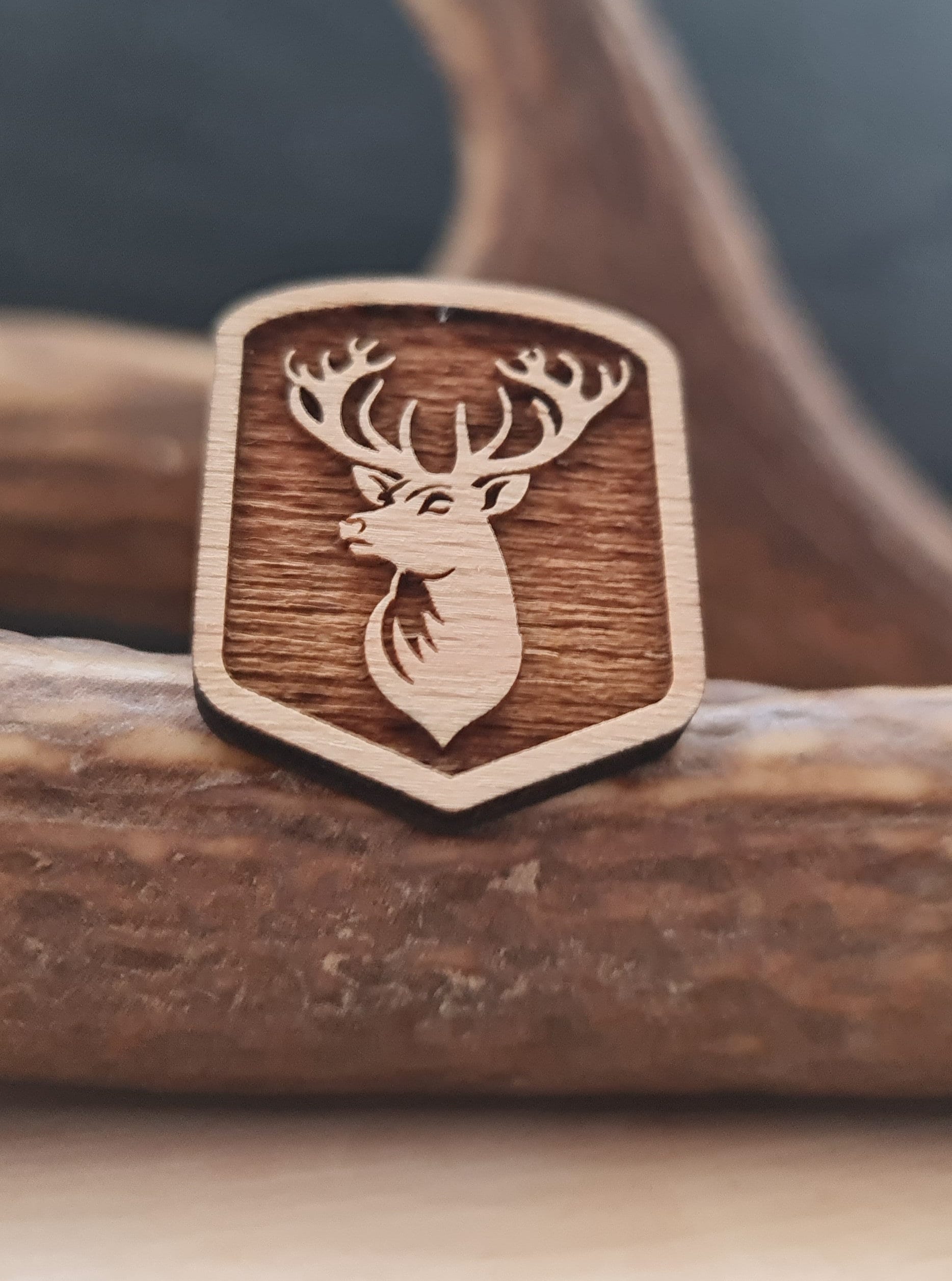 Trachten Anstecker Wappen Mit Hirsch, Hutpin/Anstecker Für Trachtenhut, Dirndl Und Weste von Zwickerl