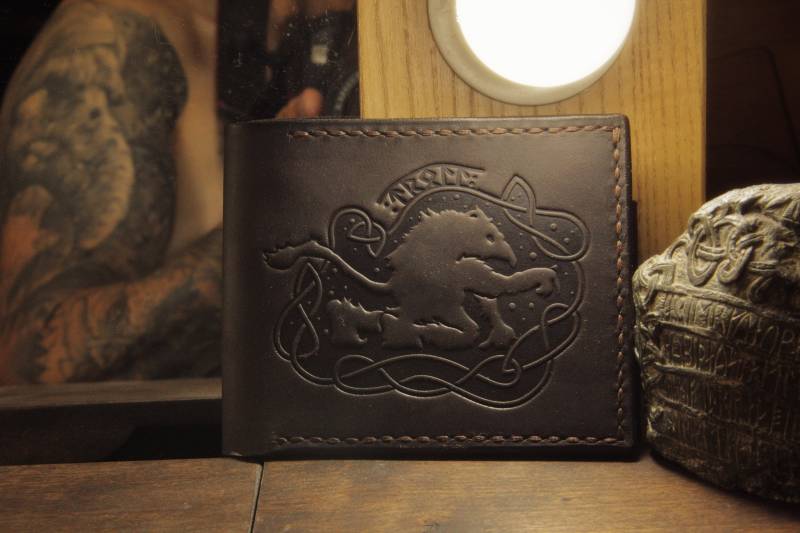 Dreifache Leder Geldbörse - Portemonnaie "Bergtroll" David Thierree Collaboration." von ZxBx