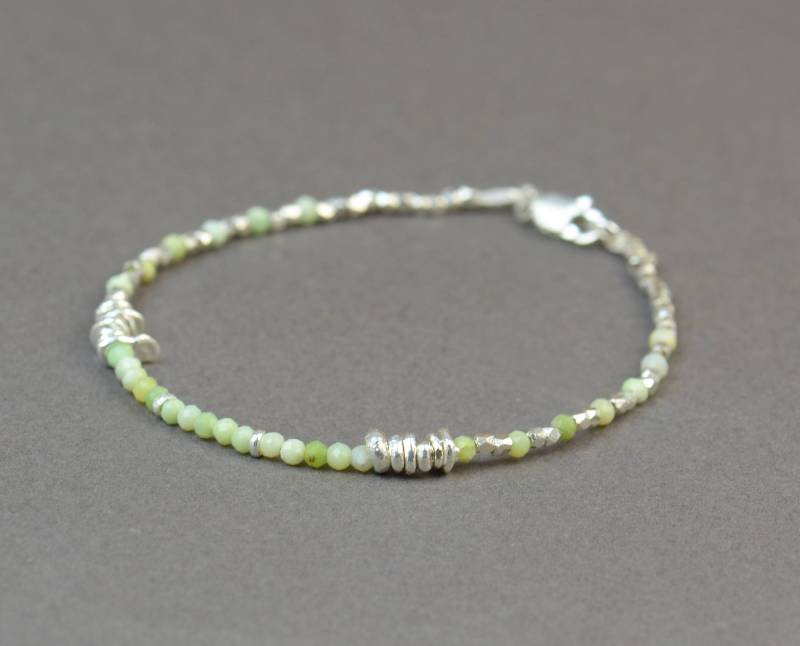 Grün Opal Und Sterling Silber Perlen Armband Grün Opal Und Sterling Silber Perlen Armband von Zzaval