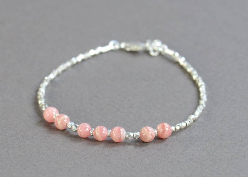 Rhodochrosit Runden Perlen Und Sterling Silber Armband von Zzaval