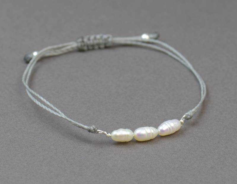 Winziges Perlenarmband Winziges Perlenarmband von Zzaval