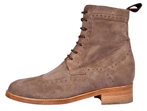 Dandy Ankle Boots im Budapester-Style aus Wildleder Beige von a cuckoo moment...