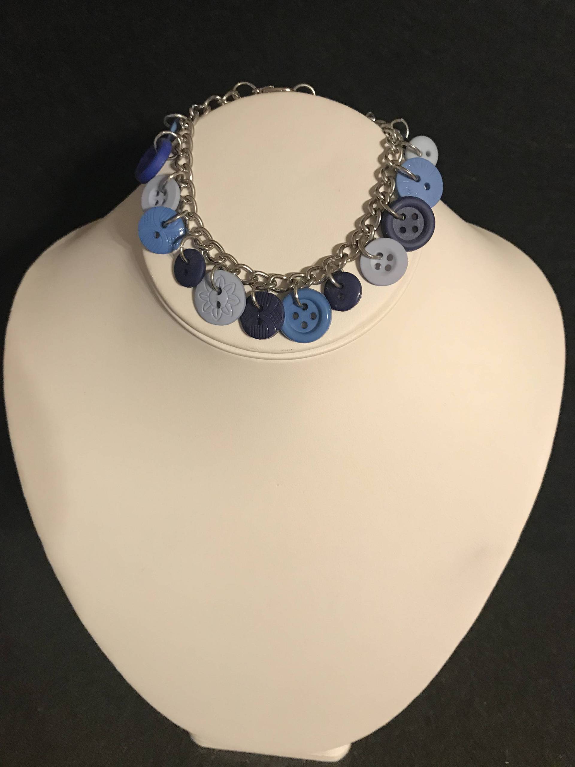 Jeans-Blau-Knopf-Armband Jeans-Blau-Knopf-Armband von aDeanaDesign