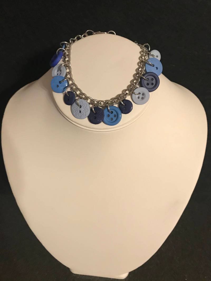 Jeans-Blau-Knopf-Armband von aDeanaDesign