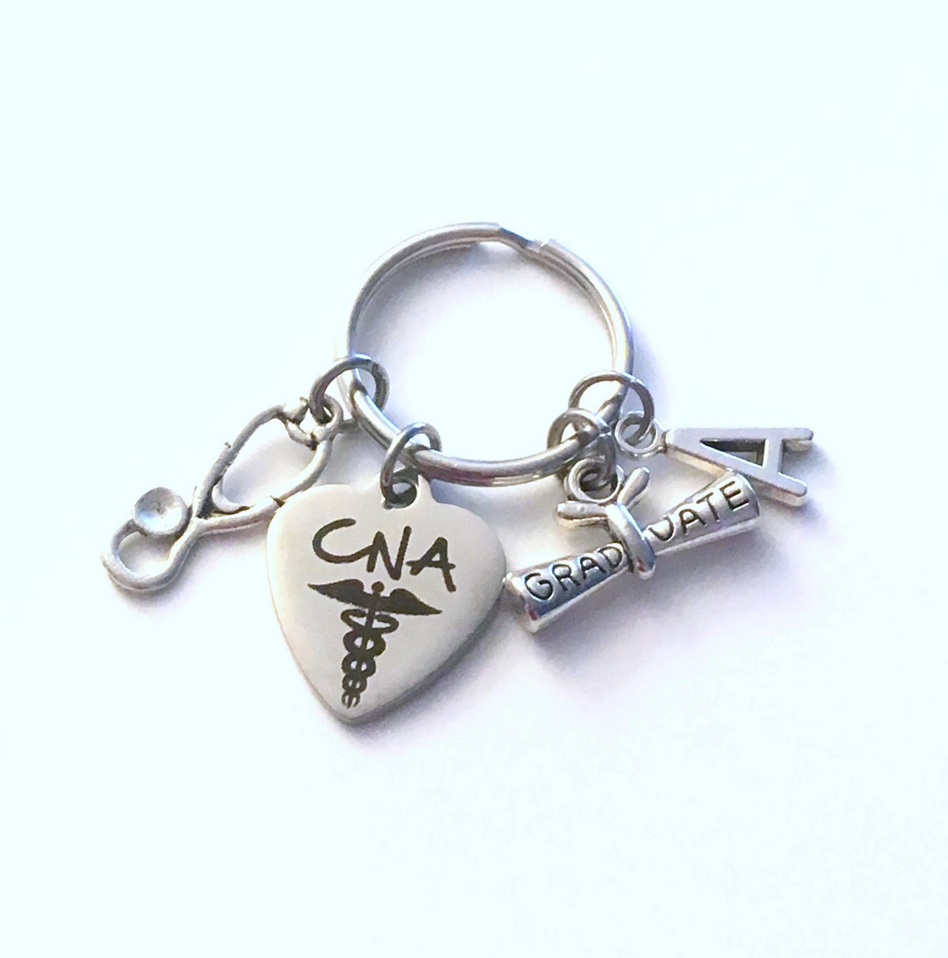 Cna Abschlussgeschenk, 2025 Zertifizierter Pflegehelfer Schlüsselbund Für Studenten Graduiert Schlüsselanhänger Graduierter Anfangsbuchstabe 2026 von aJoyfulSurprise