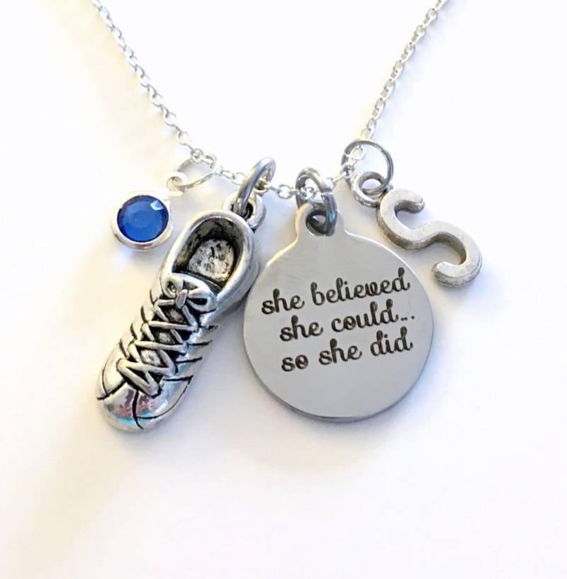 Cross Country Halskette/Leichtläufer Schmuck Geschenk Für Läuferin Sie Glaubte Daran, Dass Sie Es Könnte, Also Hat Getan Präsentiert von aJoyfulSurprise
