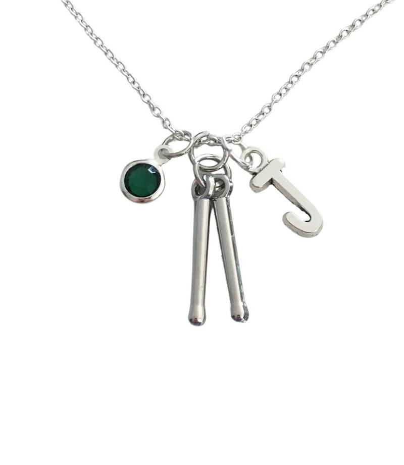 Drumstick Halskette, Schlagzeuger Schmuck Silber Percussionist Charme Musik Initial Birthstone Geburtstag Weihnachtsgeschenk Zinn Anhänger Custom von aJoyfulSurprise