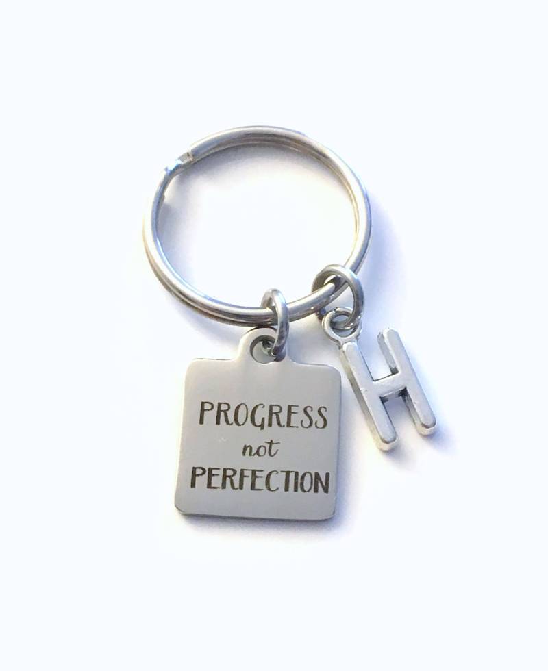 Fortschritt Nicht Perfektion Schlüsselanhänger, Geschenk Für Al Anon Al-Anon Geschenk, Aa Familienmitglied Na Paten Danke Fortschritt Nicht Perfektion Schlüsselanhänger, Geschenk Für Al Anon Al-Anon Geschenk, Aa Familienmitglied Na Paten Danke von aJoyfulSurprise