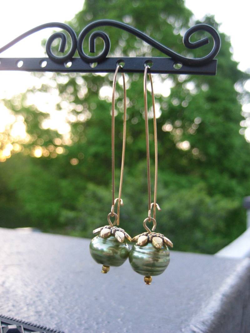 Frühlingsgrüne Ohrringe Frühlingsgrüne Ohrringe von aSipOfAbsinthe