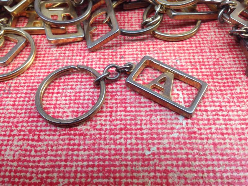 Vintage Gold Monogramm Schlüsselanhänger - Messing Anhänger von aVintageParcel