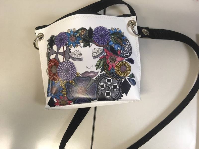 Tasche 4 - Manhattan Cross Body Tasche 4 - Manhattan Cross Body von aVizualThought