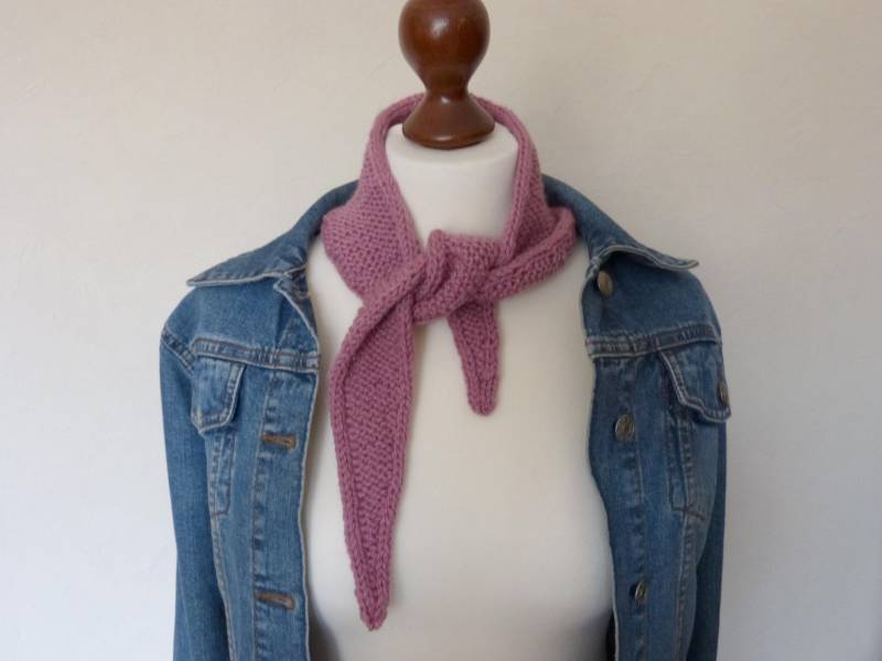 Kleines Mini Tuch - Rosa Handgestrickt -Extra Sophie Schal Kleiner von aXsili